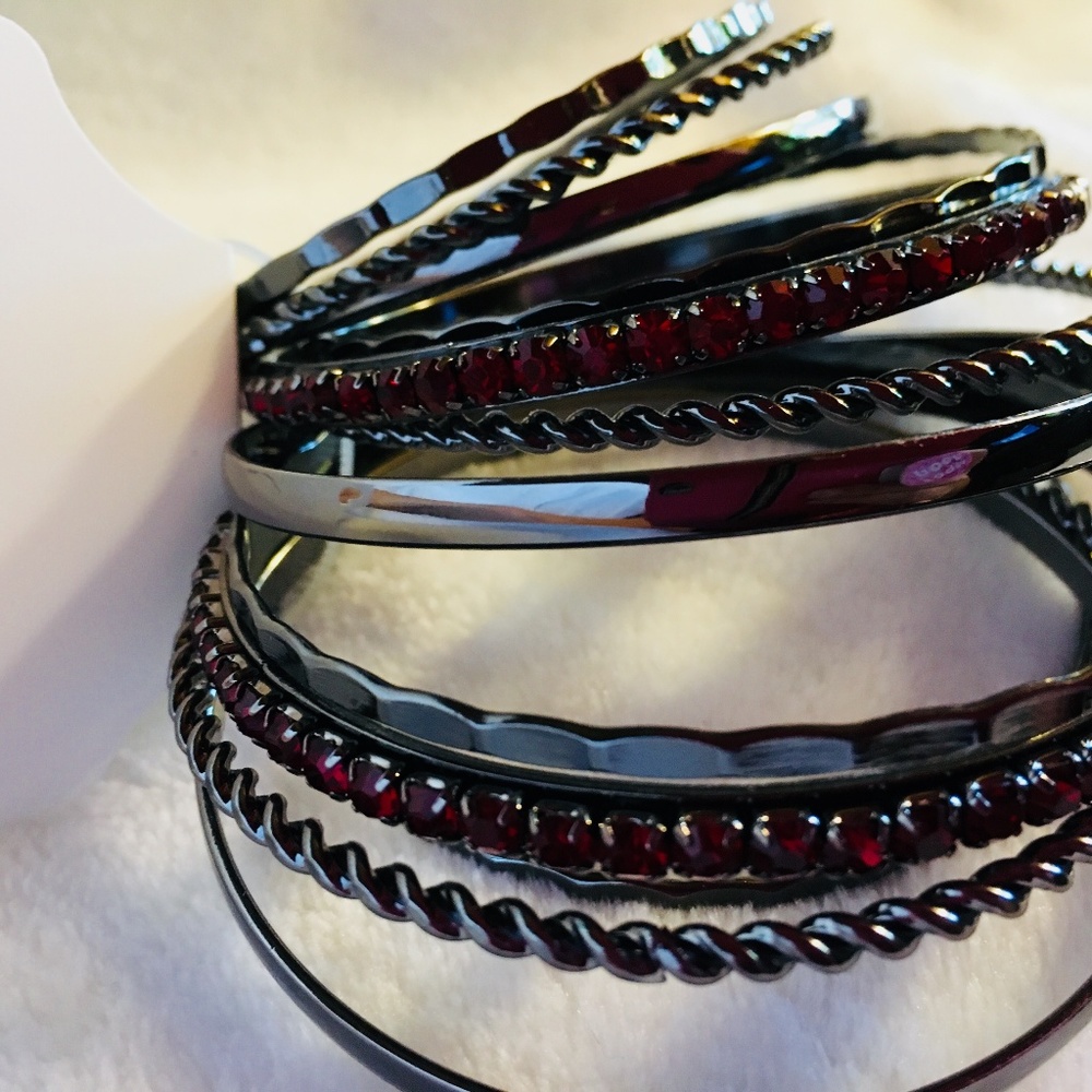 Bangle Bracelets 7" Metal with Garnet gemstones - Picture 3 of 8
